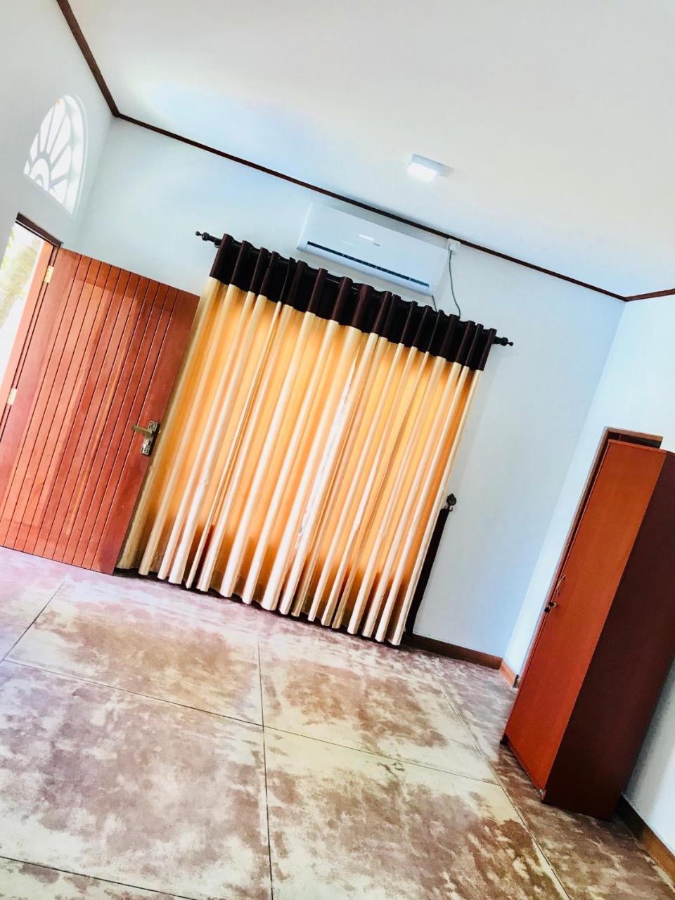 Ocean Gate Negombo B&B 외부 사진