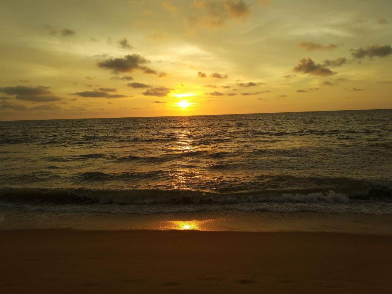 Ocean Gate Negombo B&B 외부 사진
