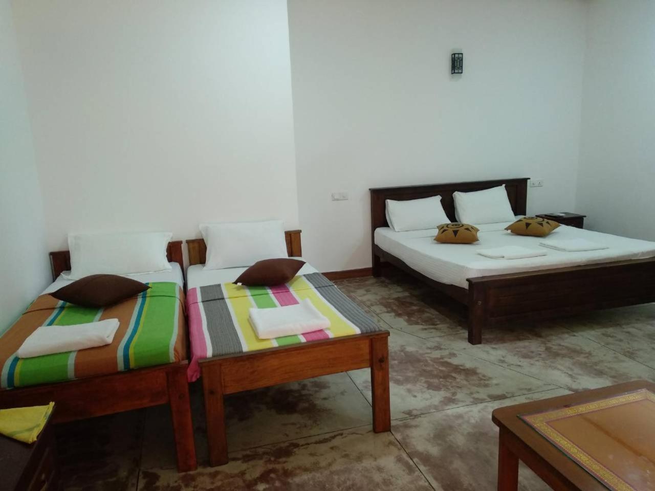 Ocean Gate Negombo B&B 외부 사진